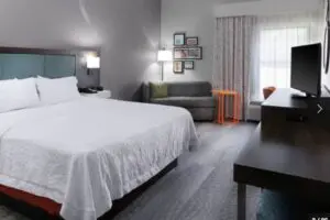 Hampton Inn Jasper_room