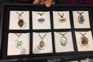 hinshaw-5-necklace-sets-1