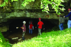 AdventureMarengo-EnteringCave