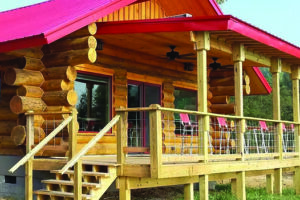 Front of log cabin at Big Timber River Cabins