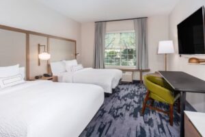Fairfield Inn_room