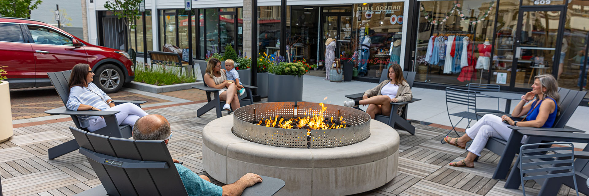 Jasper Downtown shops and delightful seating to relax