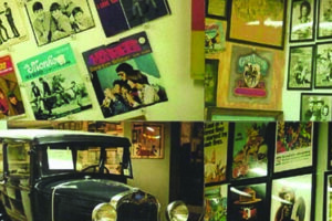 Henagers collectable items including a model T